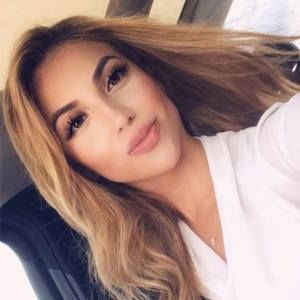 Meet your Posher, Karina